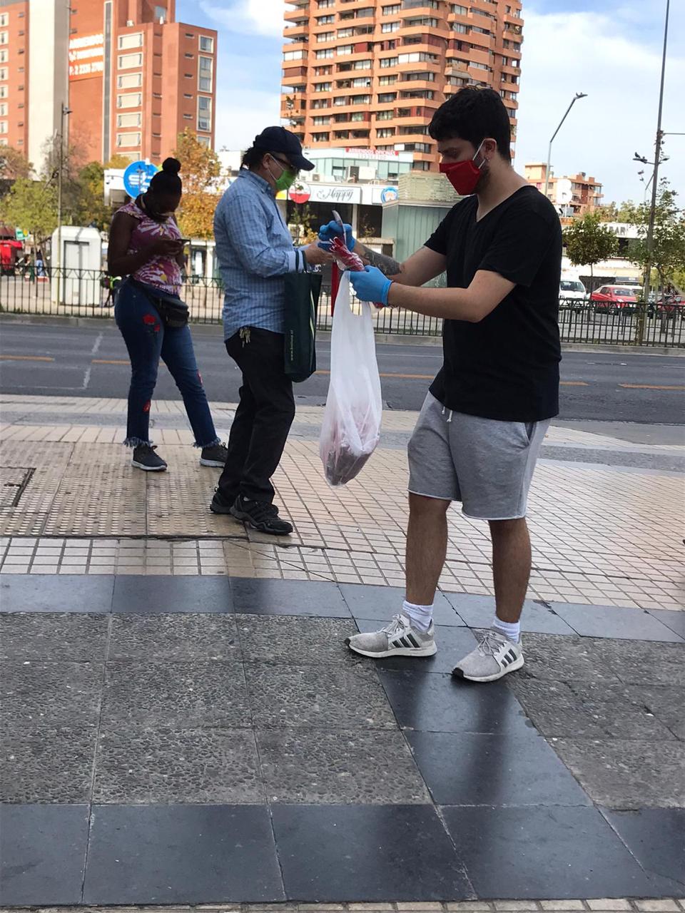 Vendiendo mascarillas 2